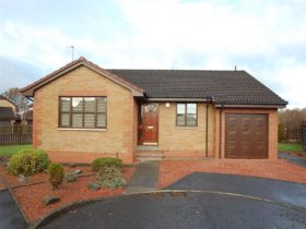 3 bedroom Bungalow t...